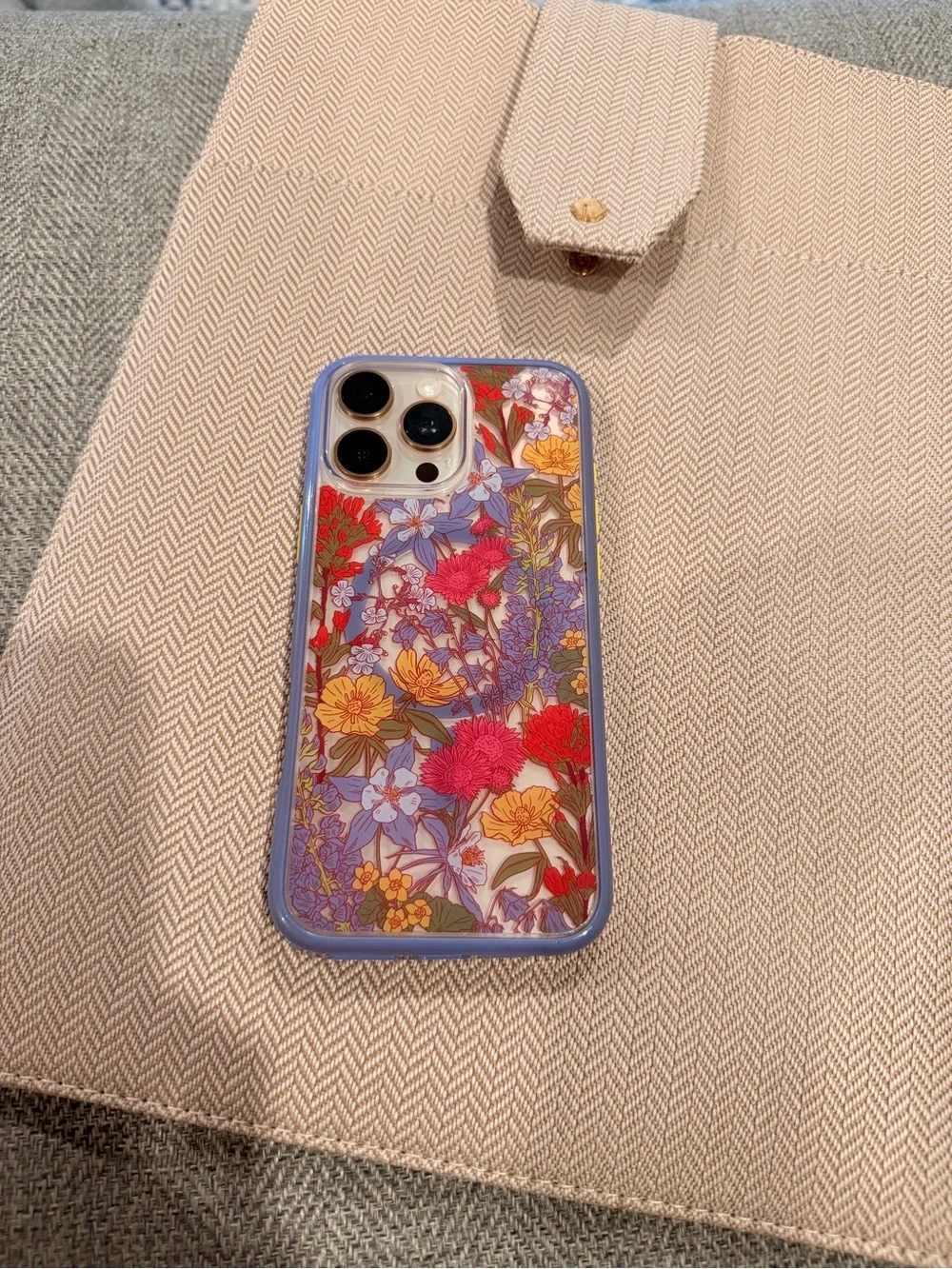 OtterBox Floral Clear Case with Purple Bumper and Multicolor Flowers